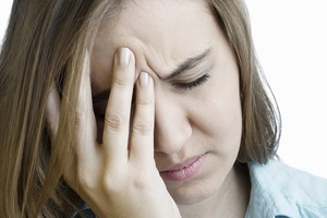 Описание симптомов мигрени с аурой